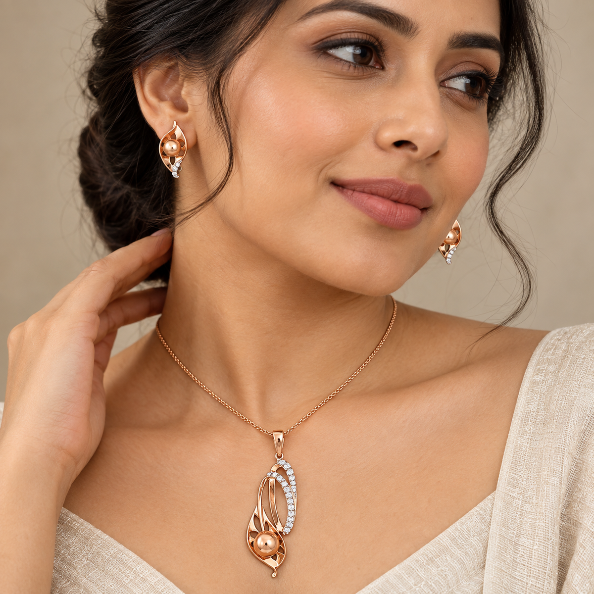 Pearl Bloom Diamond Pendant & Earrings