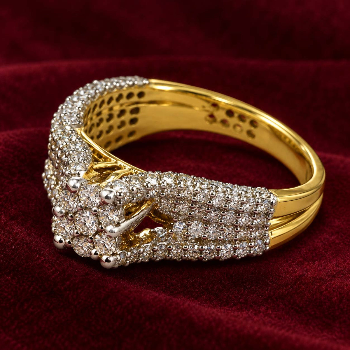 Everyday Classic White Gold Diamond Ring