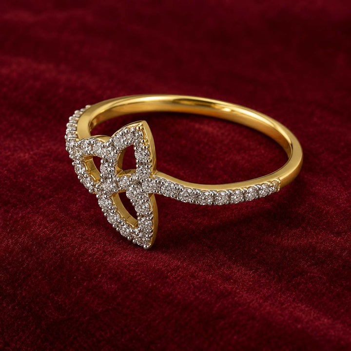 18K Gold Three-Loop Diamond Ring