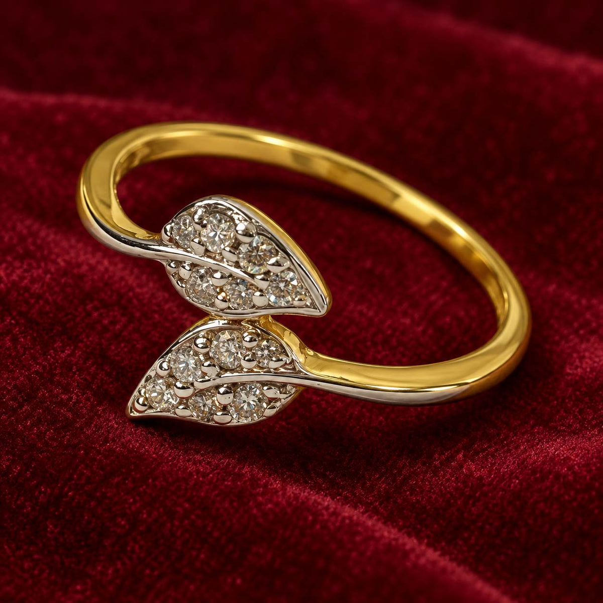 Elegant Leaf Trail Diamond Ring