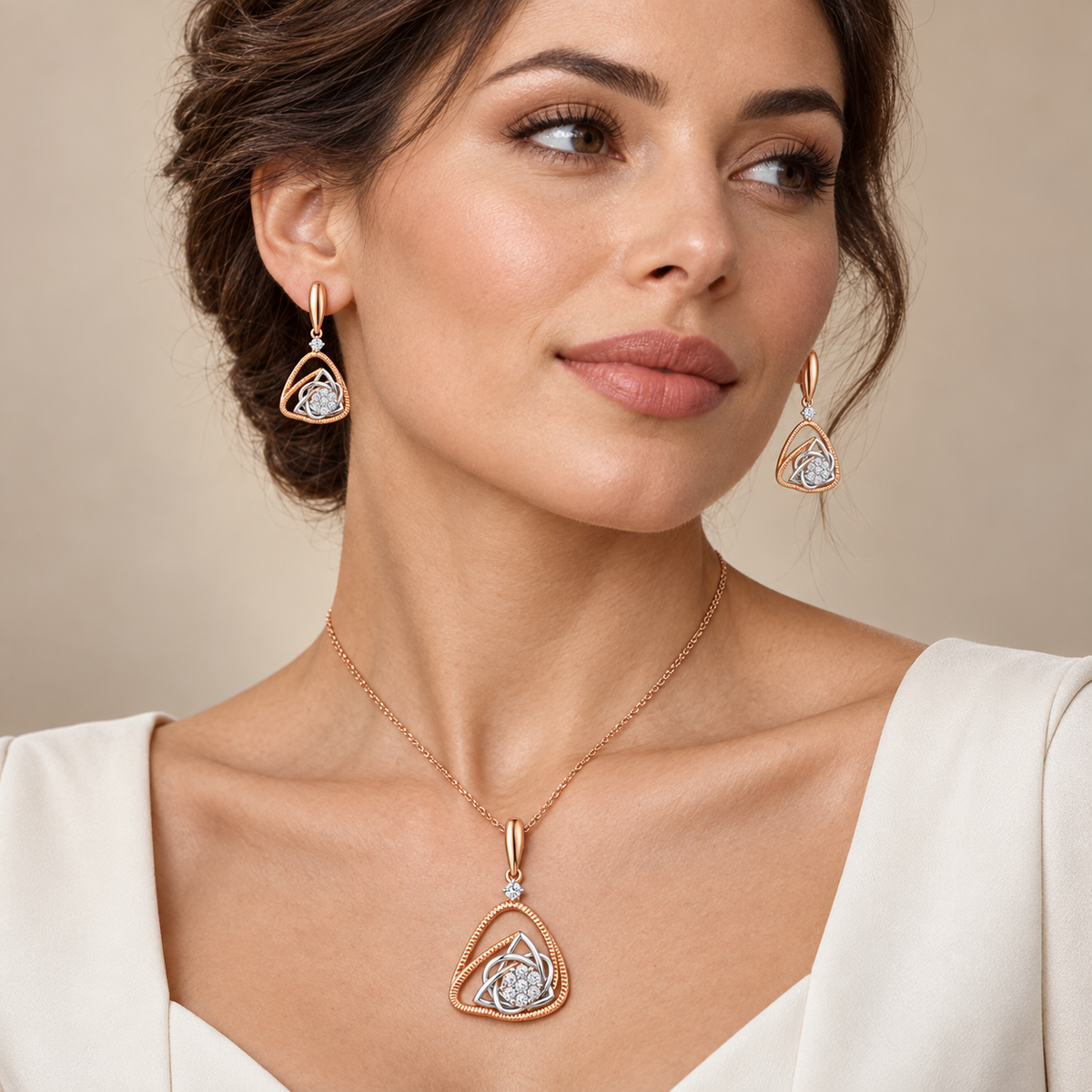 Trinity Glow Diamond Pendant Set