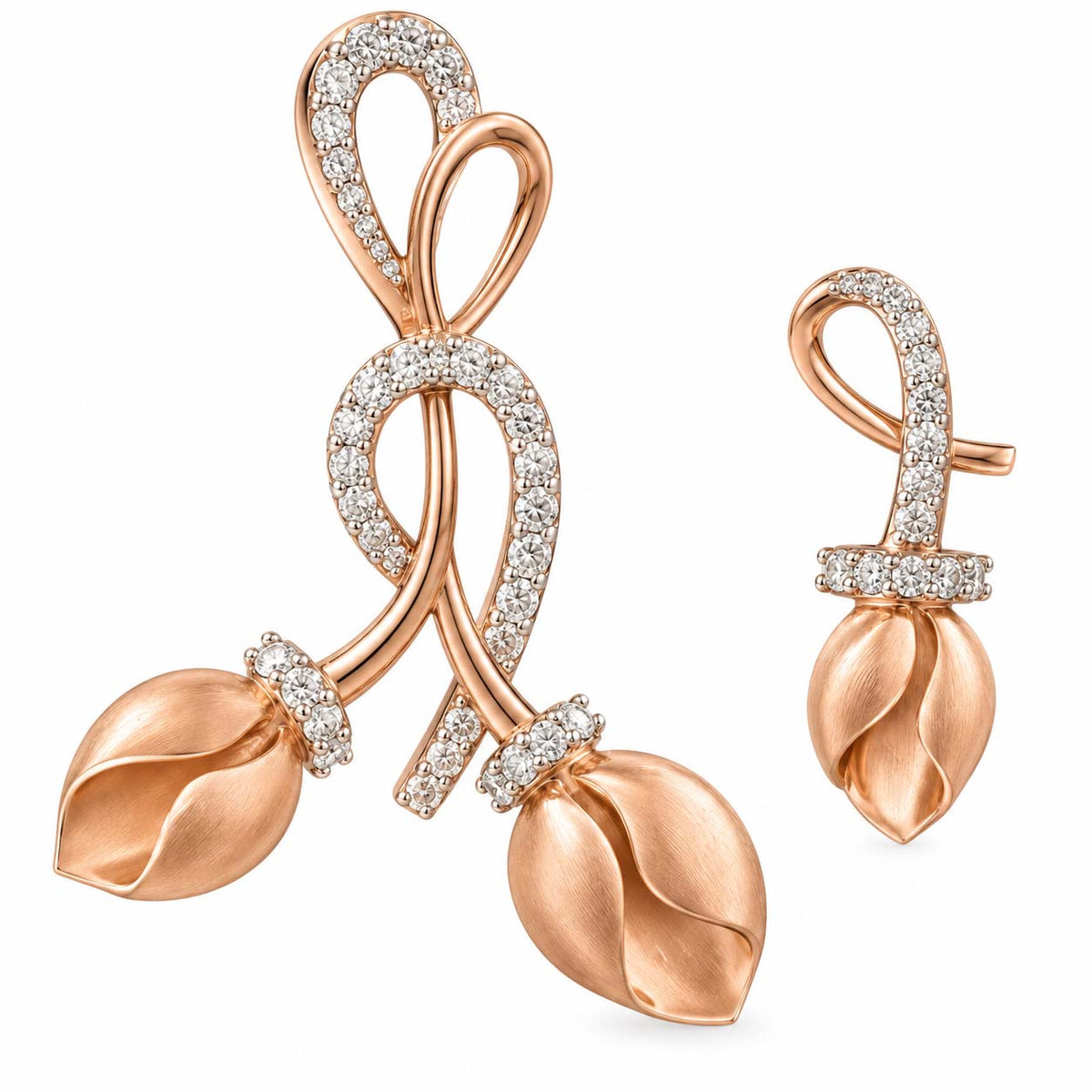Graceful Leaf Diamond Pendant Set