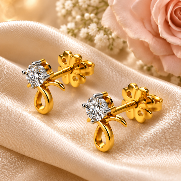 Diamond Solitaire Stud Earrings in 14Kt Yellow Gold