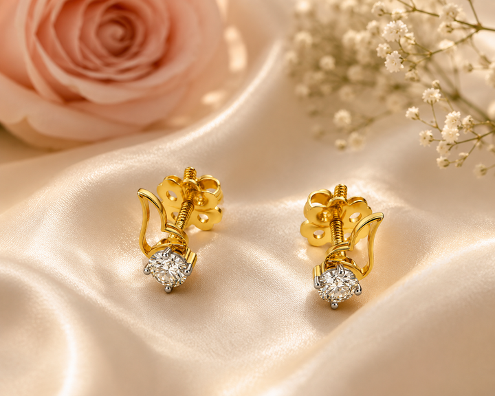 Diamond Stud Earrings in 14Kt Yellow Gold