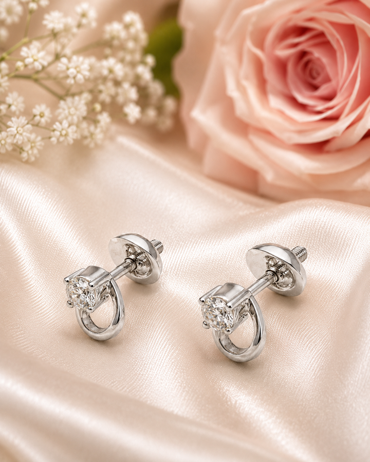 Diamond Solitaire Stud Earrings in 14Kt Yellow Gold