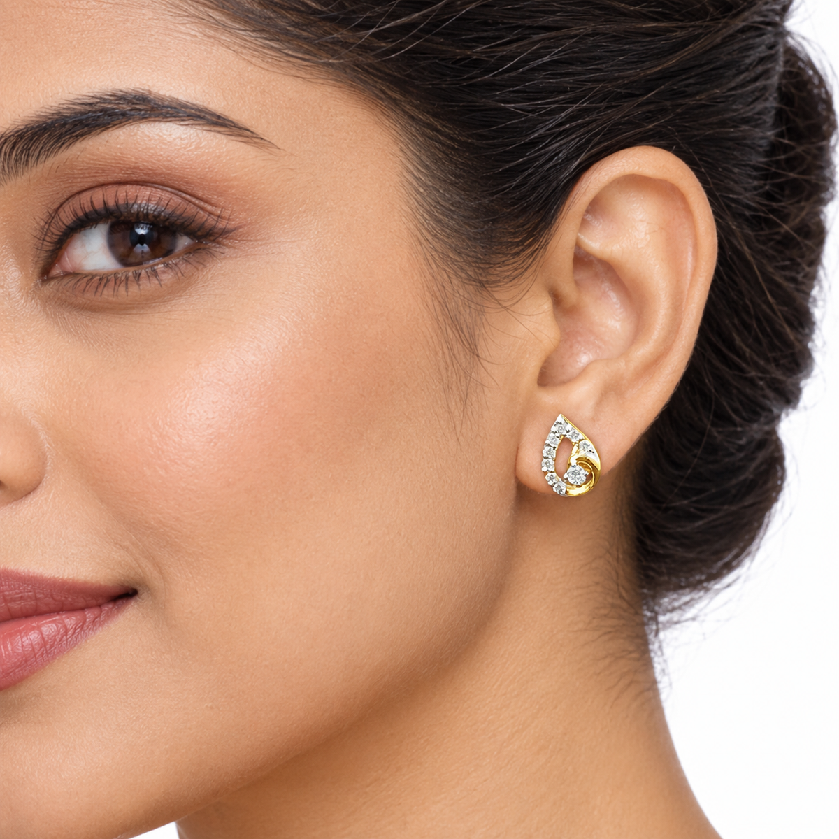 Classic Loop Pear Diamond Stud