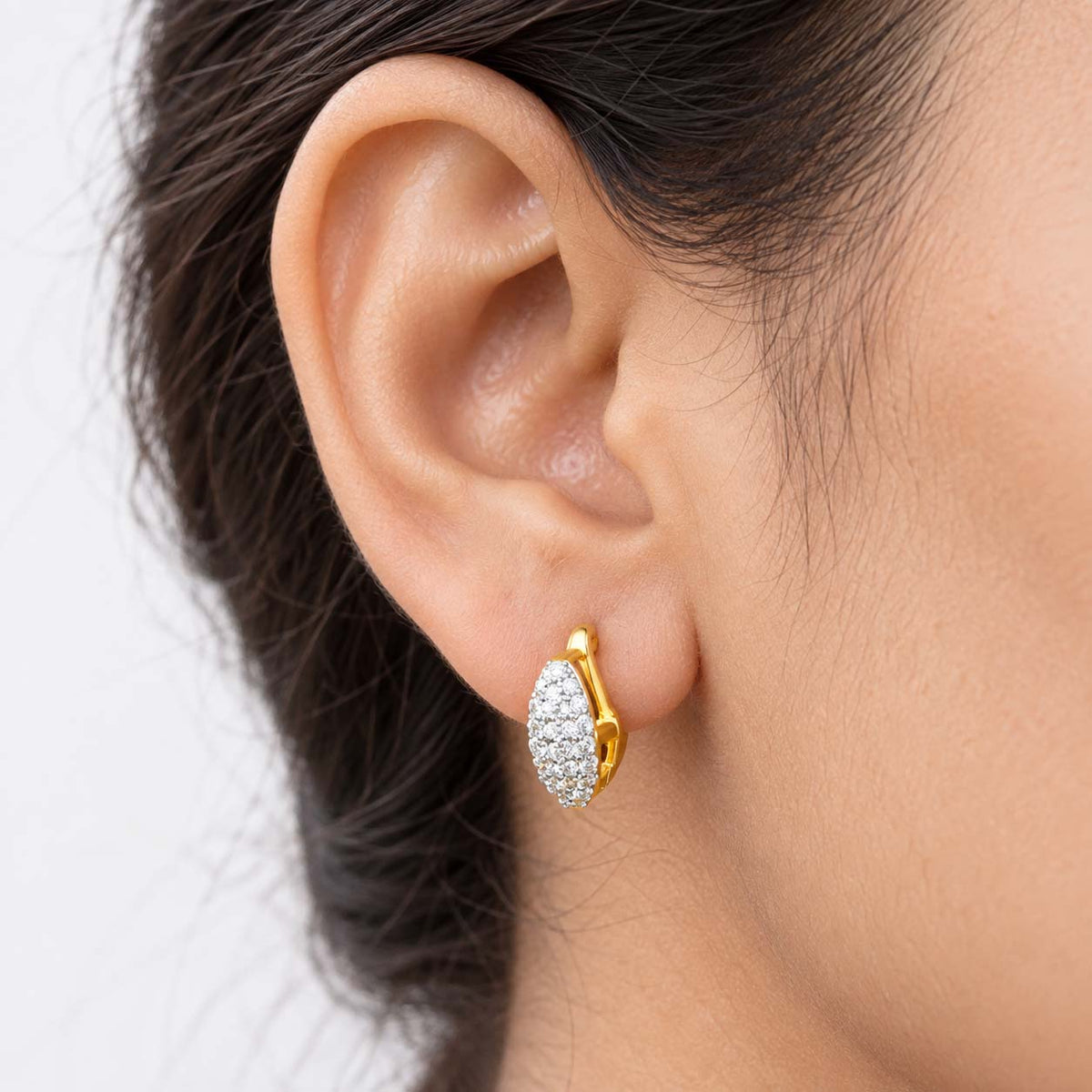 Elegant Oval Diamond Bali Earrings