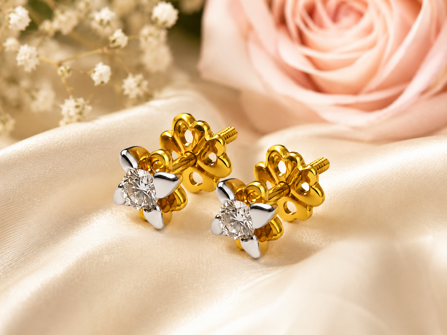 Diamond Stud Earrings in 14Kt Yellow Gold