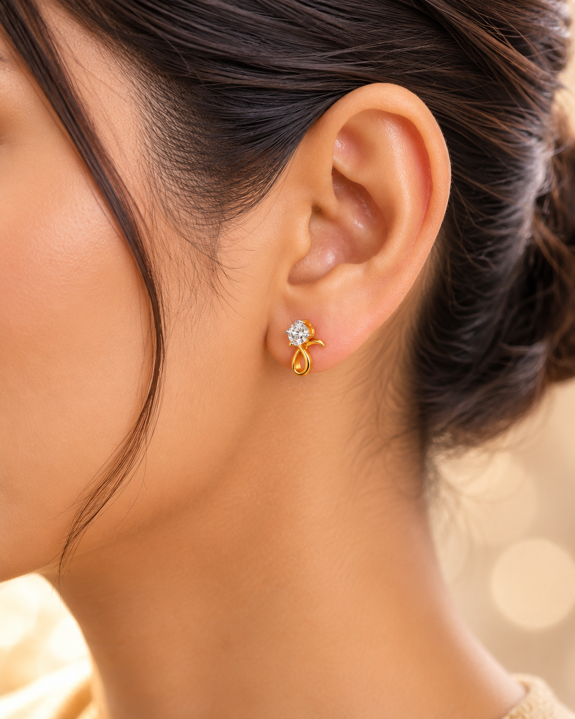 Diamond Solitaire Stud Earrings in 14Kt Yellow Gold