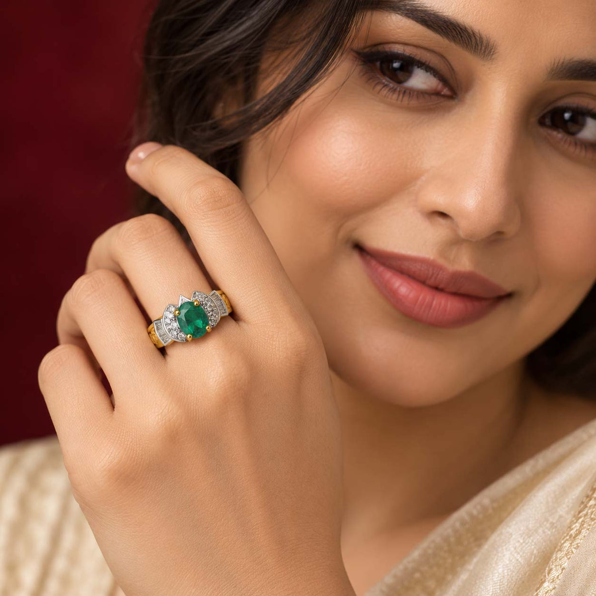 18K Gold Oval Emerald Winged Diamond Ring