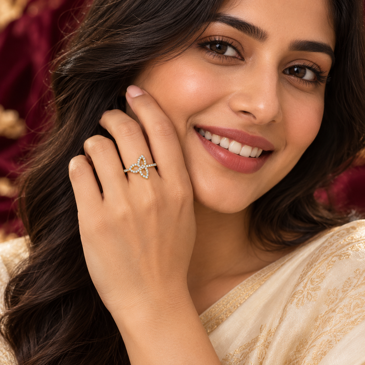 18K Gold Three-Loop Diamond Ring