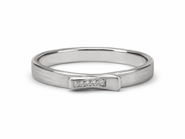 Pt950 Platinum Diamond Band | High-Polish Finish | Custom Size