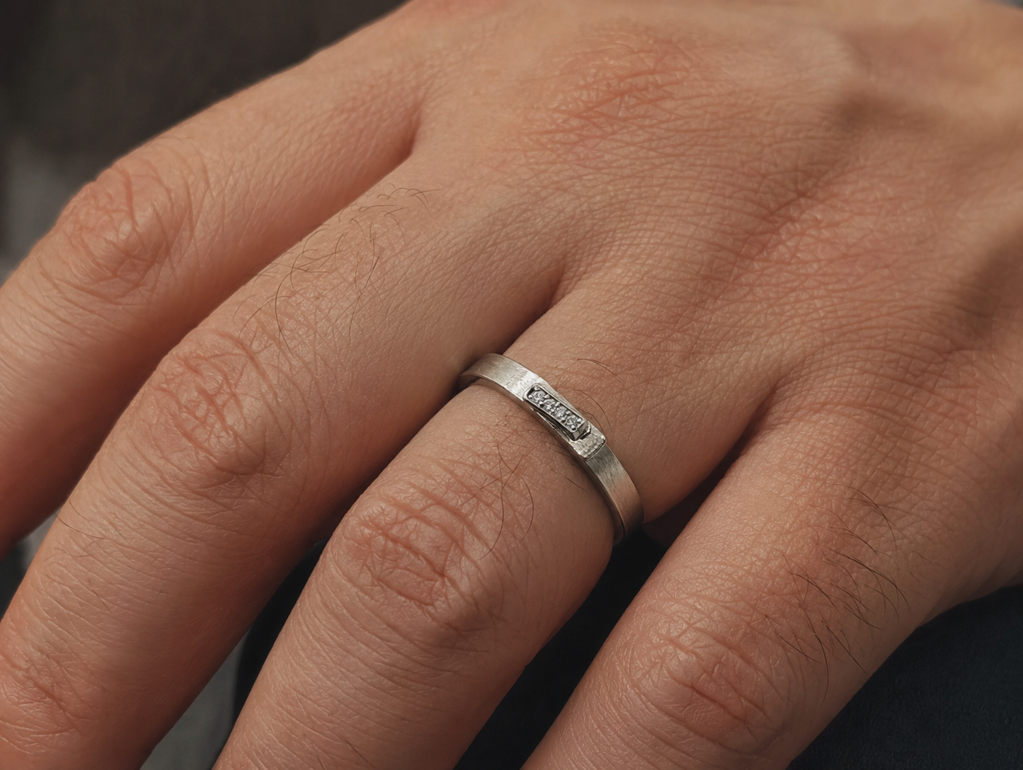 Pt950 Platinum Diamond Band | High-Polish Finish | Custom Size