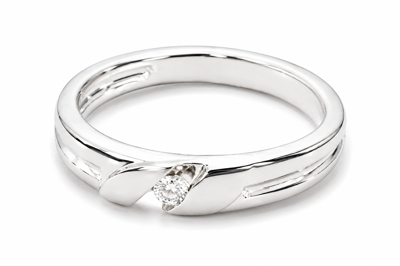 Pt950 Platinum Diamond Band with 0.03Ct IJ/SI Diamonds – 3.29g Lightweight High Polish | Savya Jewels