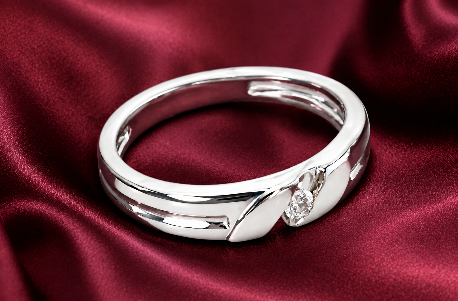 Pt950 Platinum Diamond Band with 0.03Ct IJ/SI Diamonds – 3.29g Lightweight High Polish | Savya Jewels