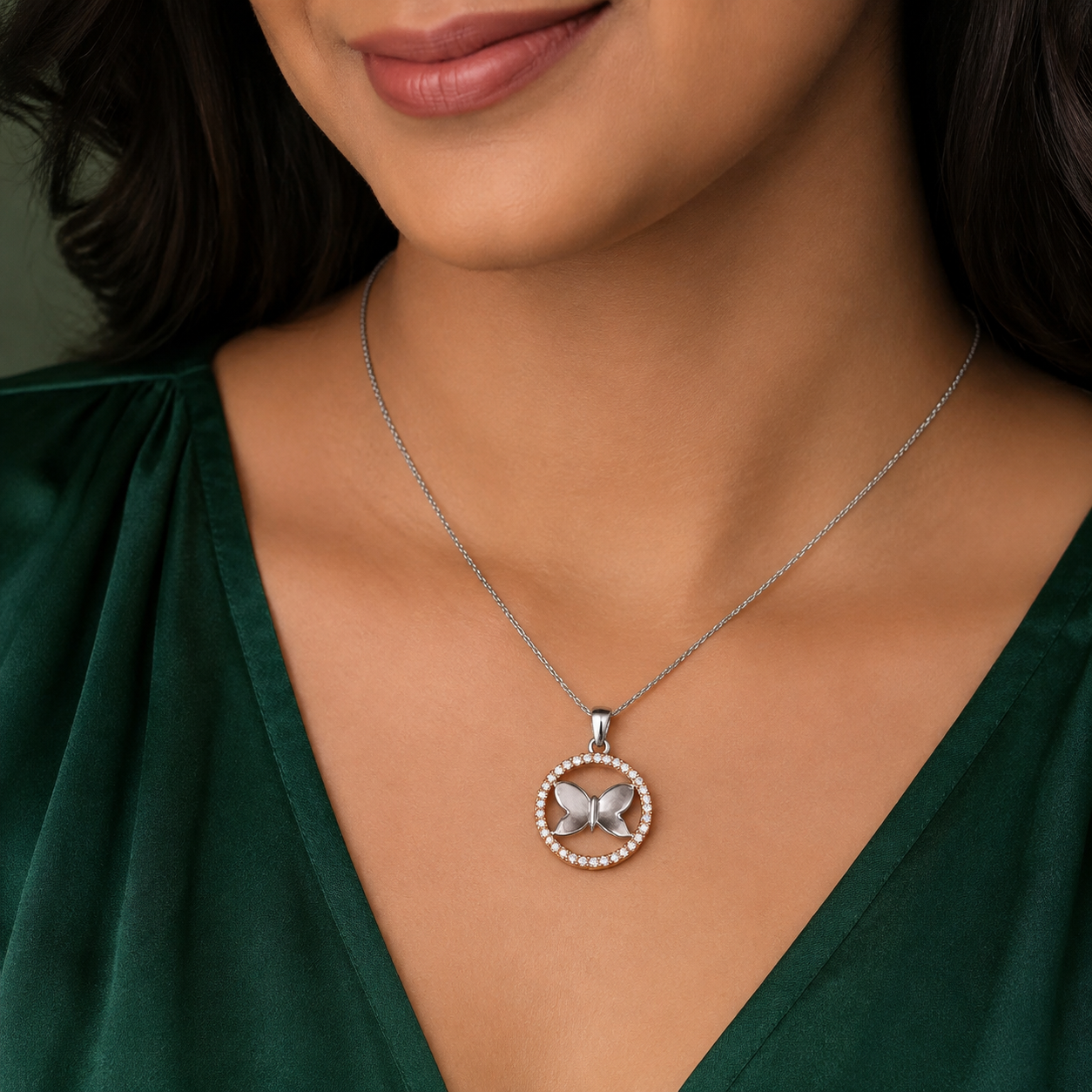 Platinum & Gold Pendant for Women – Pt950 with 18Kt Gold, Sparkling, 1.64g | Savya Jewels