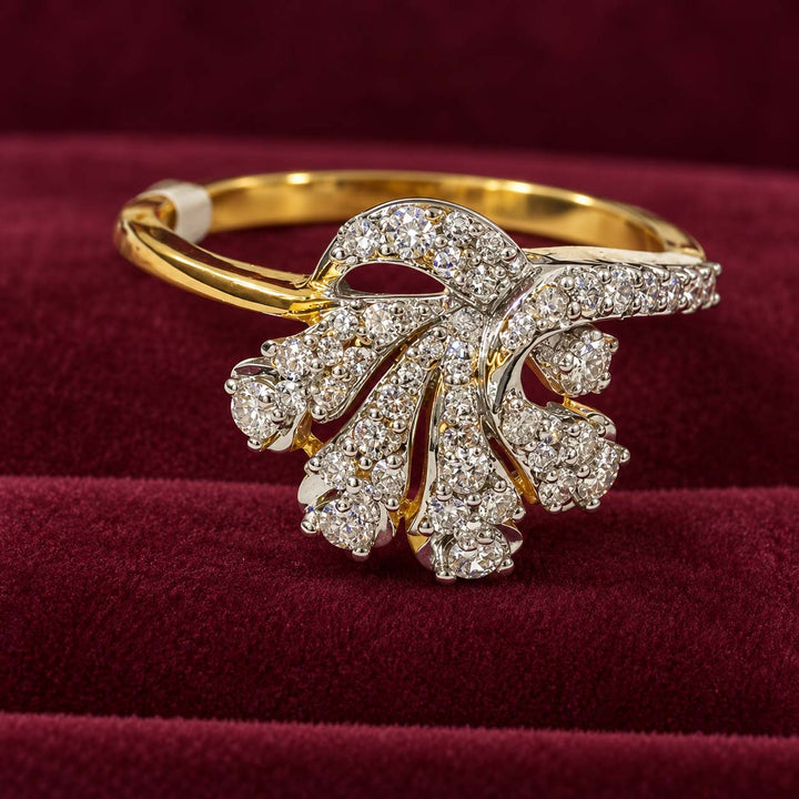 18K Gold 0.54 Ct Floral Diamond Cluster Ring