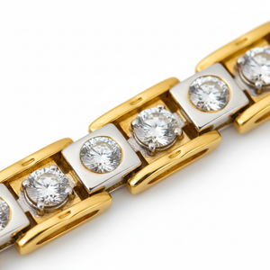 Diamond Tennis Bracelet Closeup