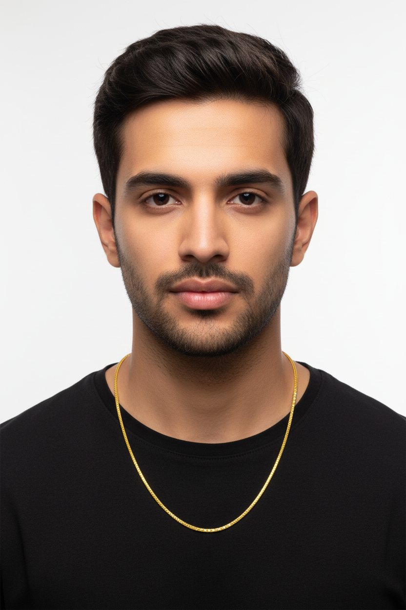 Venetian Box Gold Chain - Male Model