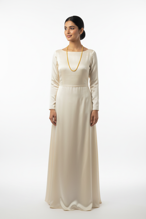 Popcorn Mesh Gold Chain - Female Model