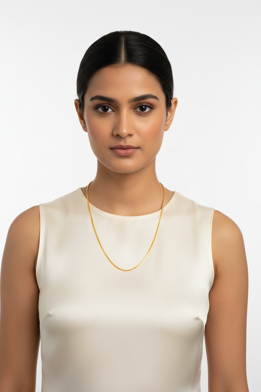 Box Link Gold Chain - Female Model