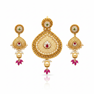 22Kt Antique Gold Filigree Pendant Set - White Background